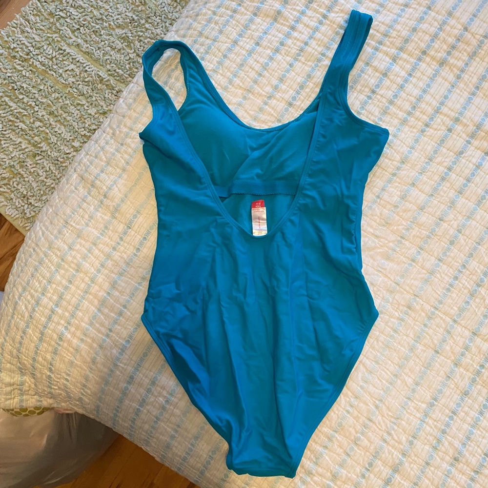 Bathing suit - Picture 2 of 2